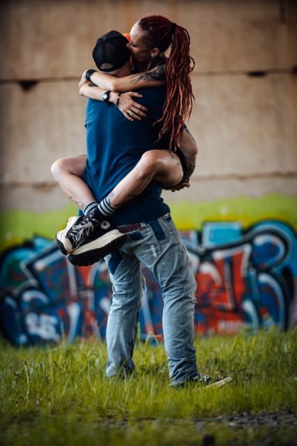 93826_jygwentjxf38jyyk8hykcmdgpwjvtgjfg30e02254wyyhmncat.jpg